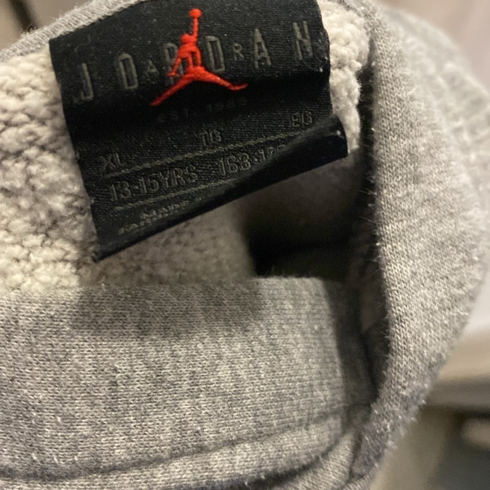 Jordan youth size XL used in great condition hooded sweatshirt - Picture 3 of 3